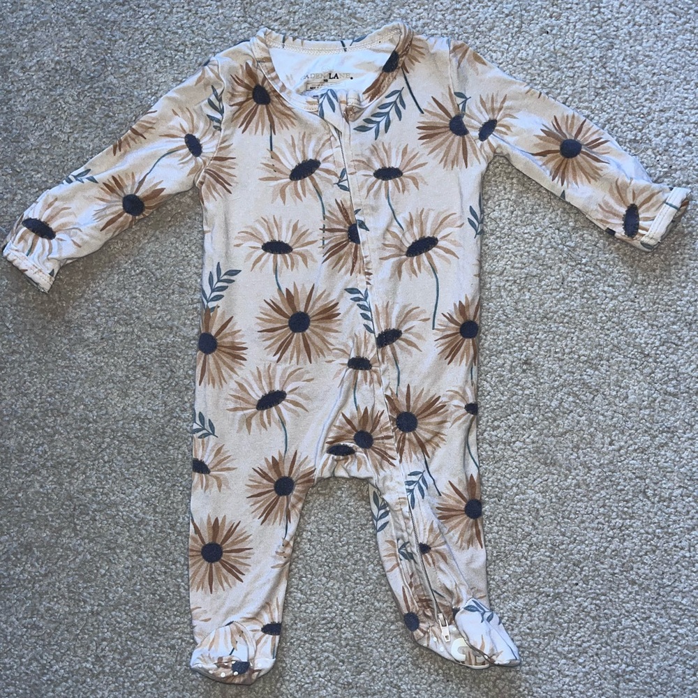 Newborn Caden Lane Sleeper Sundays Daisys